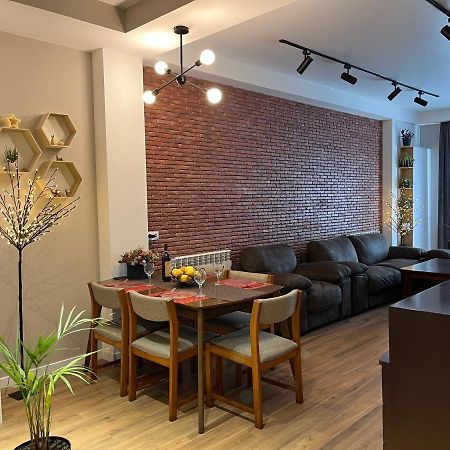 A New Apartment In The King District Кутаиси Екстериор снимка