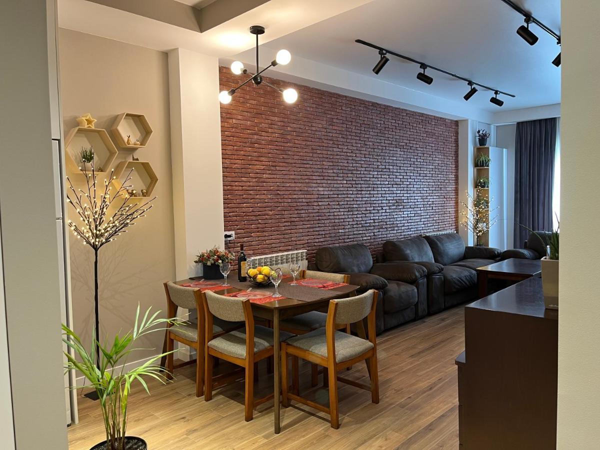 A New Apartment In The King District Кутаиси Екстериор снимка