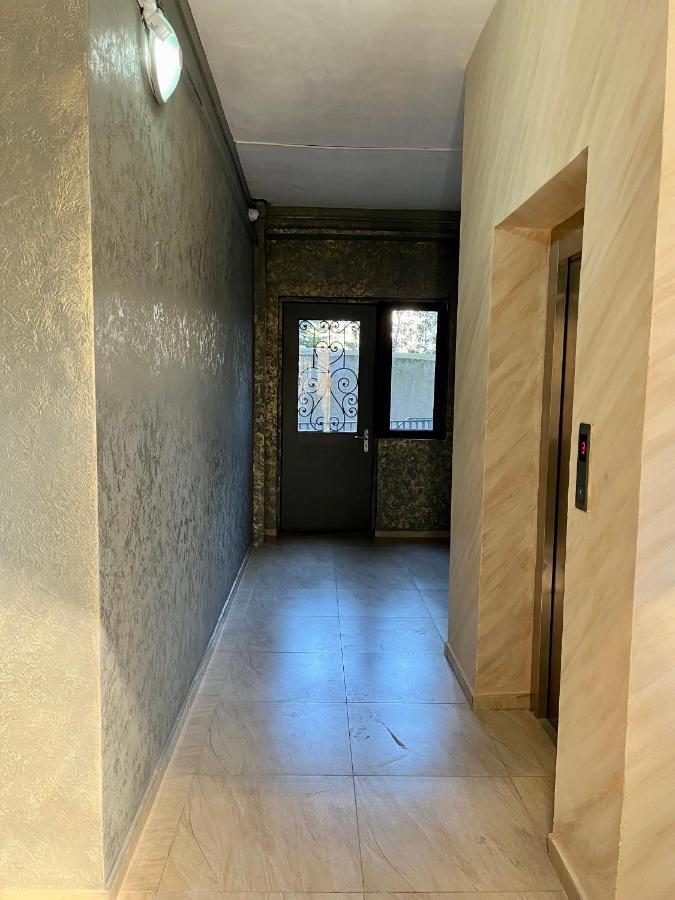 A New Apartment In The King District Кутаиси Екстериор снимка